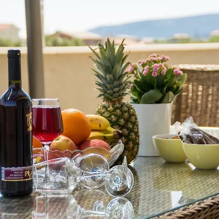 Initium,heated Pool Season *