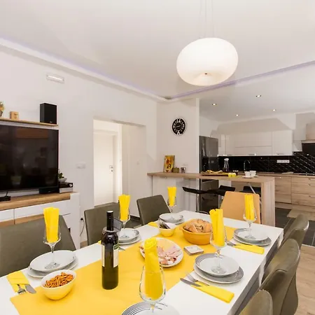 Villa Initium,heated Pool Season Trogir