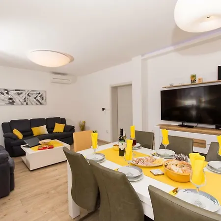 Initium,heated Pool Season * Trogir