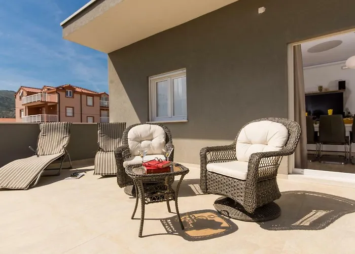 빌라 Initium,heated Pool Season