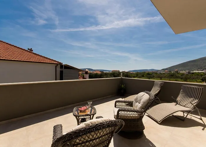 Villa Initium,heated Pool Season Trogir