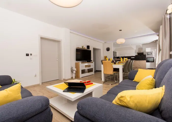 Villa Initium,heated Pool Season Trogir