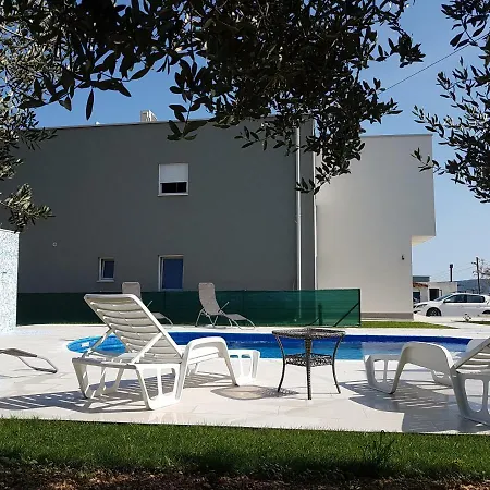 Initium,heated Pool Season * Трогир